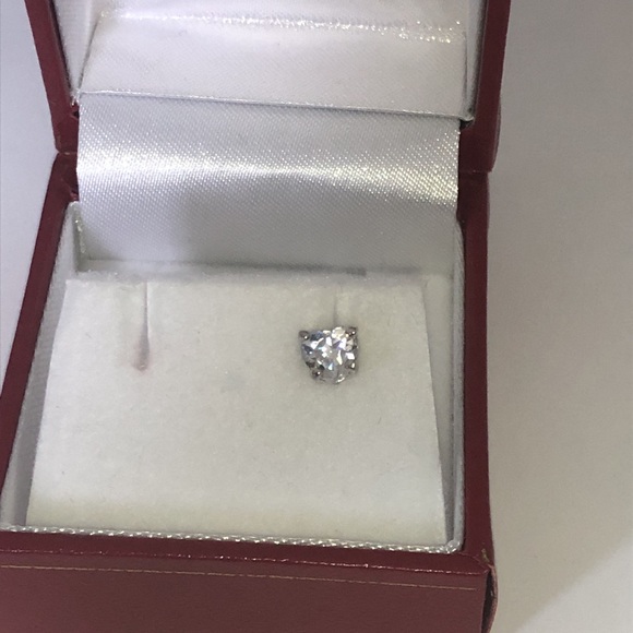 Single (1) Heart Cut CZ Diamond 1/2CT Solitaire Unisex Silver Stud Earring - Picture 4 of 15